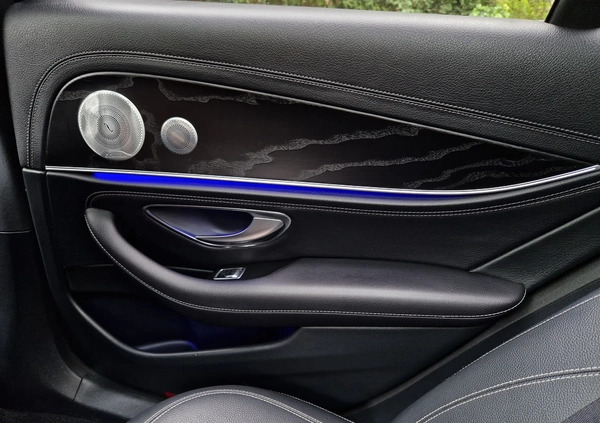 Mercedes-Benz Klasa E cena 149900 przebieg: 103000, rok produkcji 2019 z Włocławek małe 742